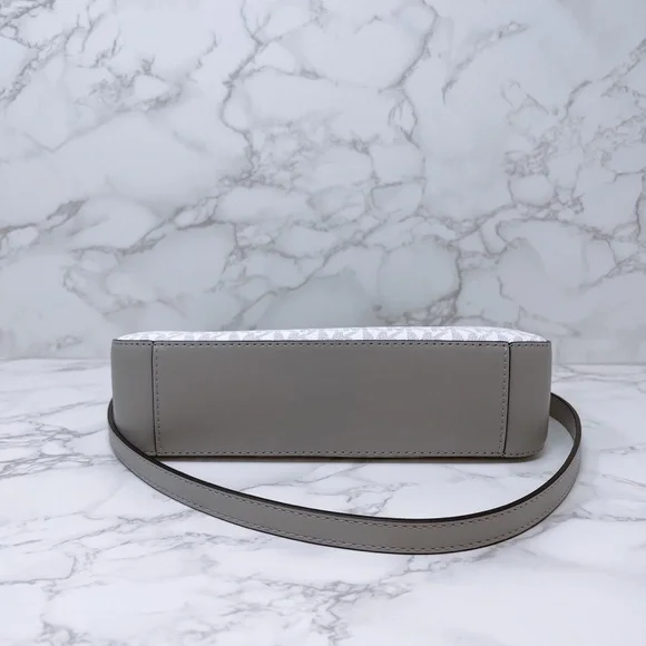 Michael Kors zip crossbody - Picture 3 of 7